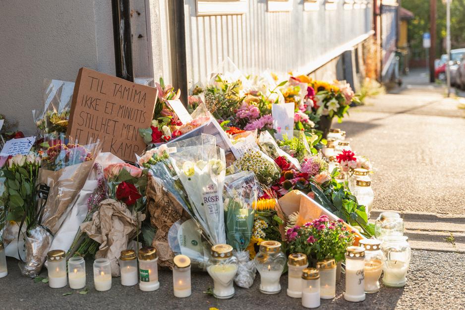 Blomster og minneord for Tamima p&aring; Kampen, Oslo