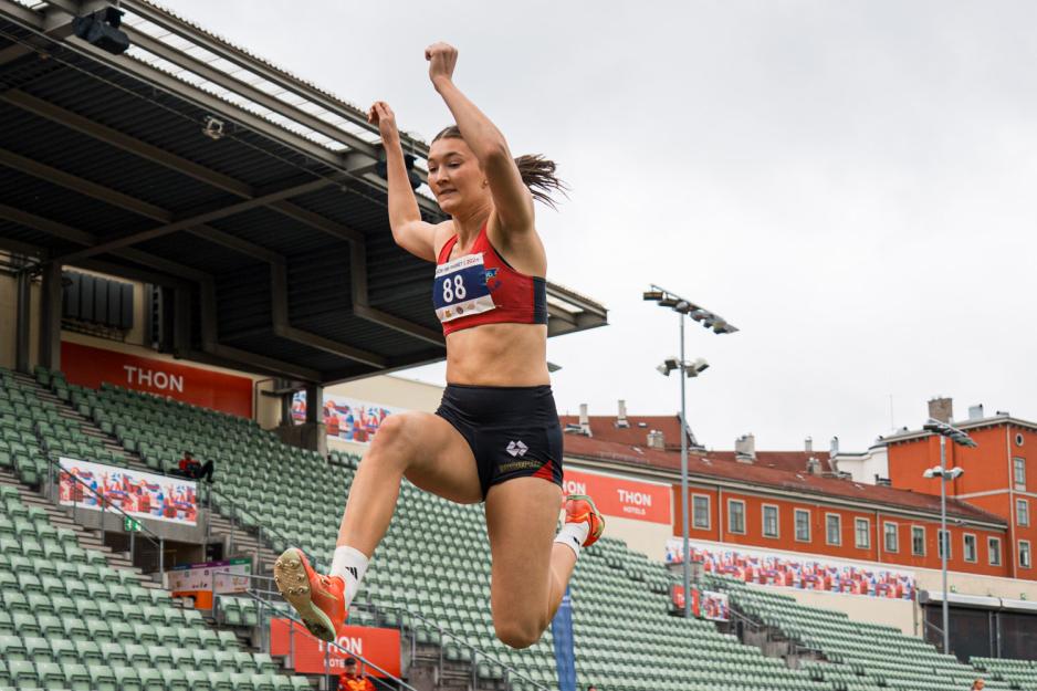 I hoppet over sandgropa på Bislett Stadion 