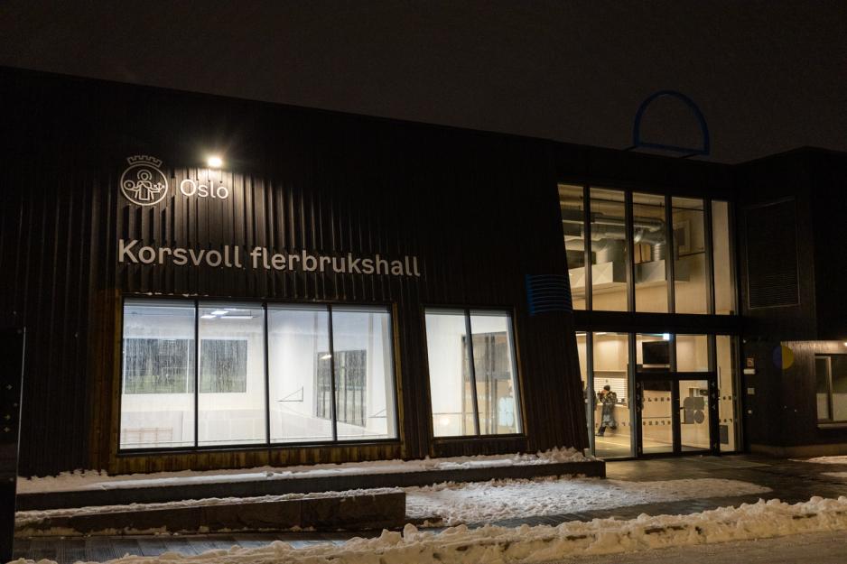 Korsvoll flerbrukshall &aring;pnet 24.november