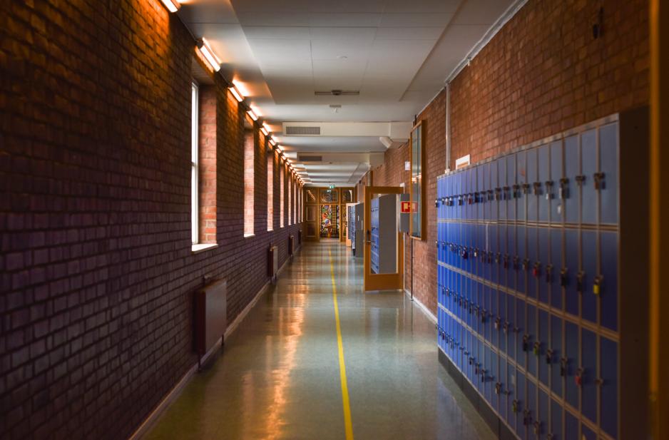 Korridor inne i Lillestr&oslash;m VGS