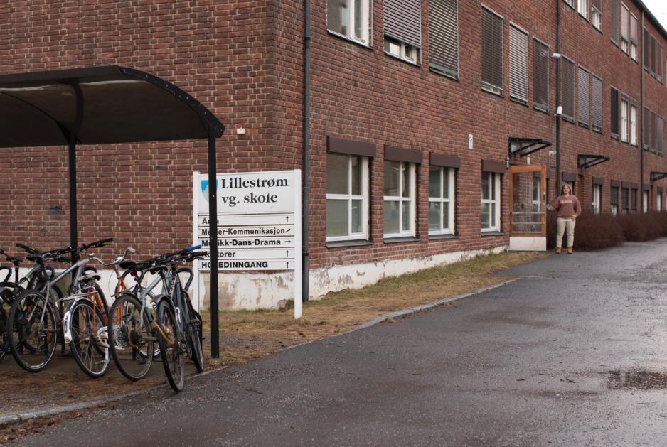 Bilde av utsiden til Lillestr&oslash;m VGS