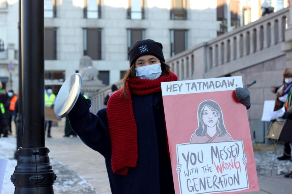 Thaku Siang Pum demonstrere mot milit&aelig;rkupp i Myanmar