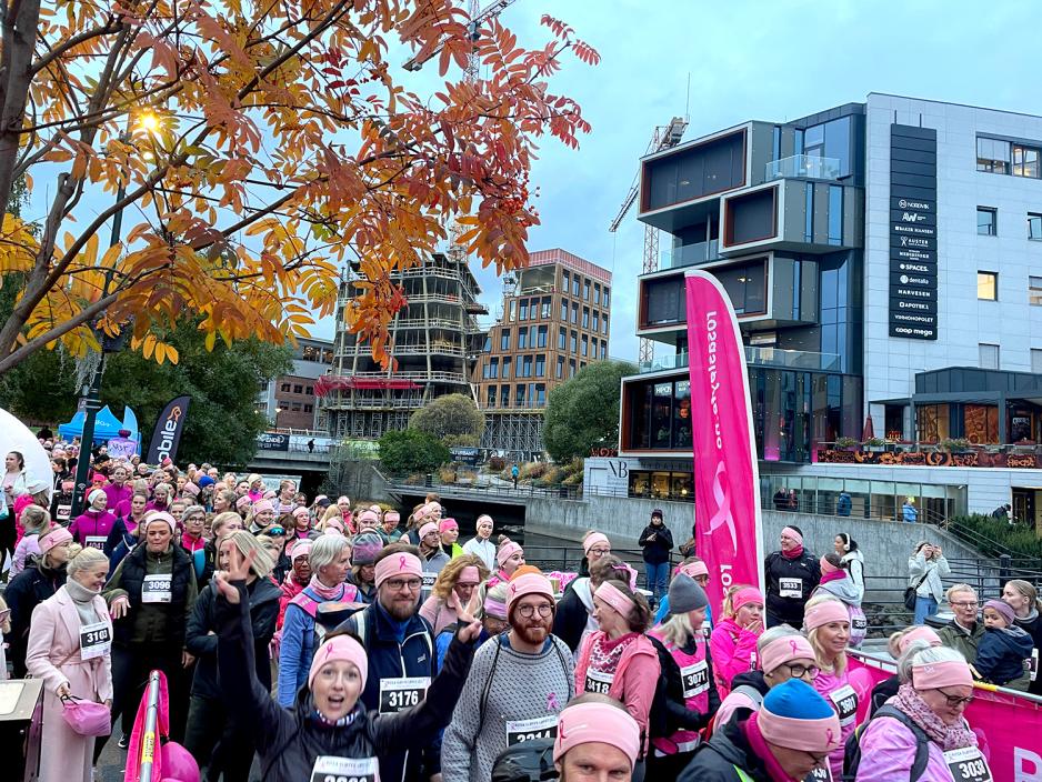 Det ble stor k&oslash; ut til l&oslash;ypa etter startskuddet gikk.