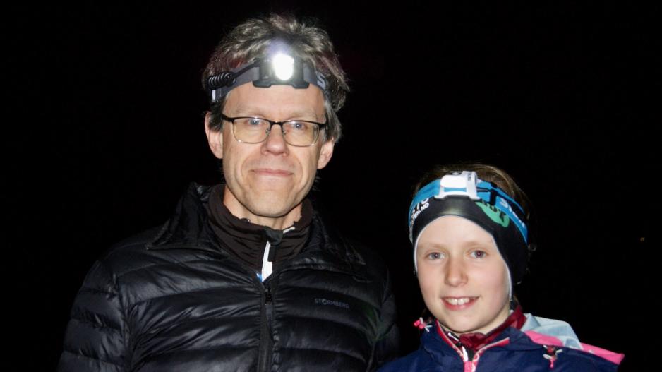 Far og datter etter nattl&oslash;p