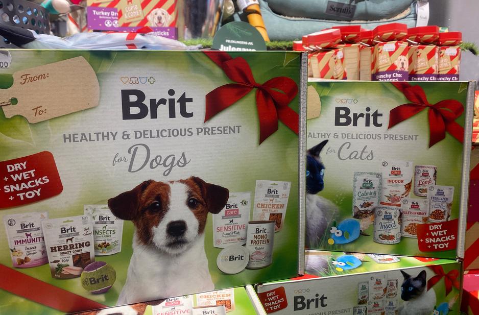 Julegaver til hund og katt i esker