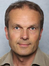 Portrett av &Oslash;ivind Jul Nilsen, seniorr&aring;dgiver i Folkehelseinstituttet. 