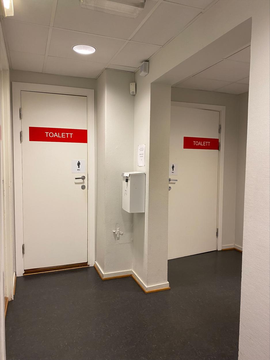 To toaletter p&aring; klinikken Sex og Samfunn.