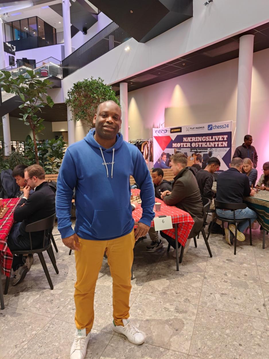 Pontus Carlsson lederen for n&aelig;ringslivet m&oslash;ter &oslash;stkanten