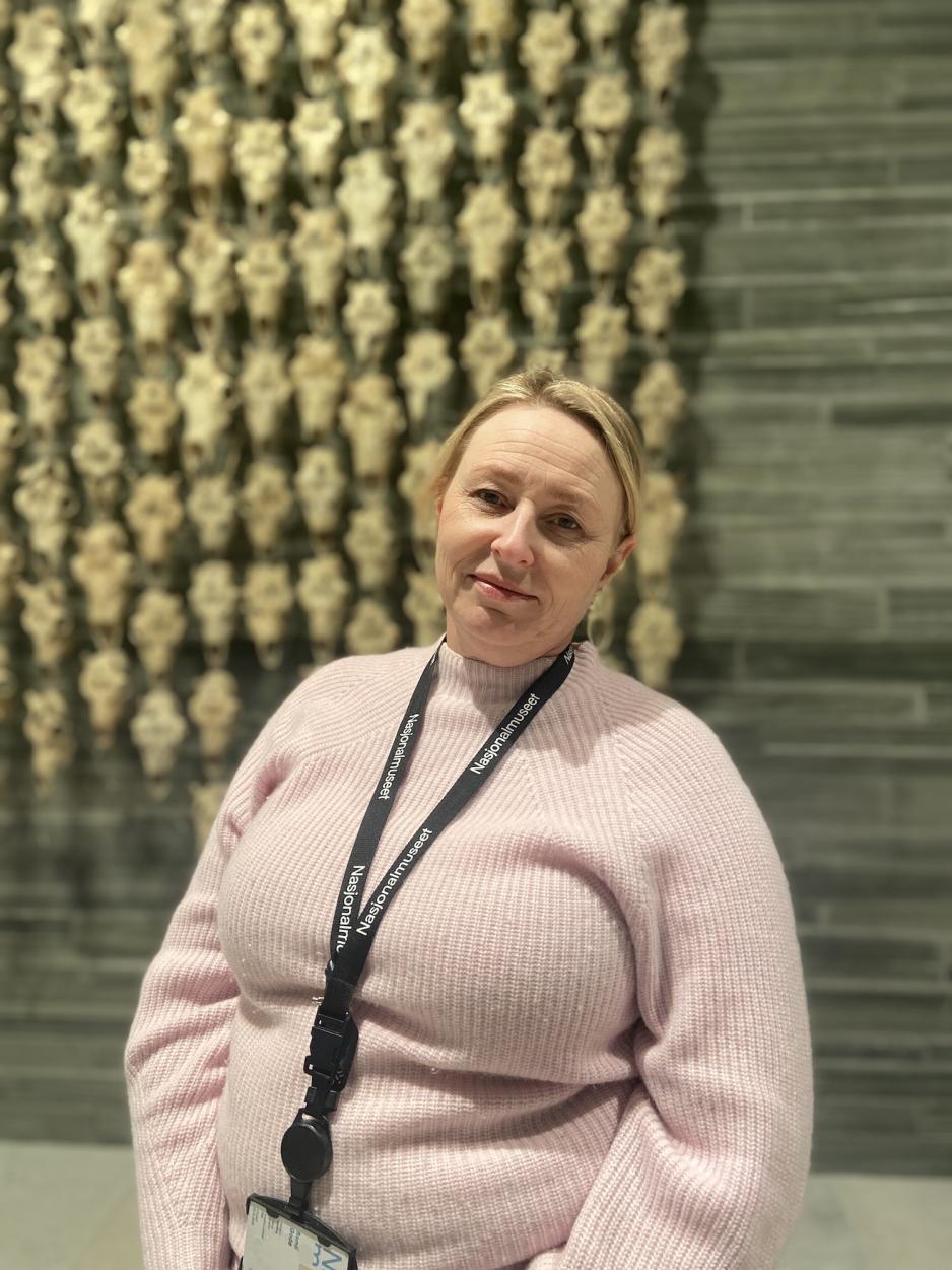 Portrett av museumskurator Randi God&oslash; 