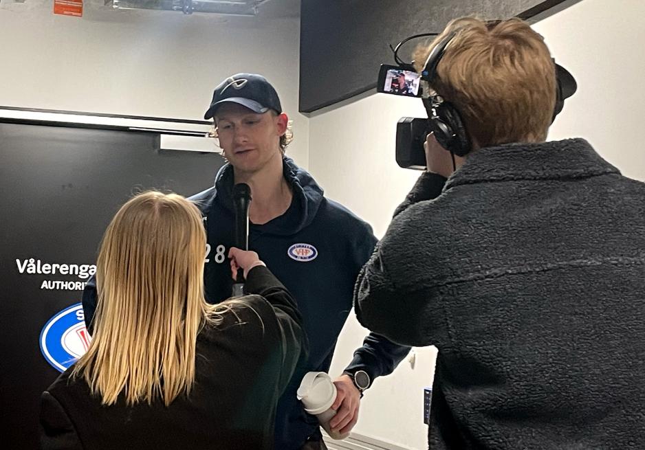 J&oslash;rgen Karterud blir intervjuet