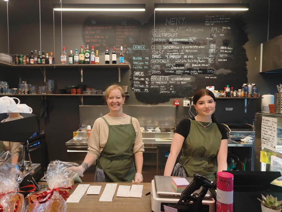 Lise Johnsen p&aring; et spiseri