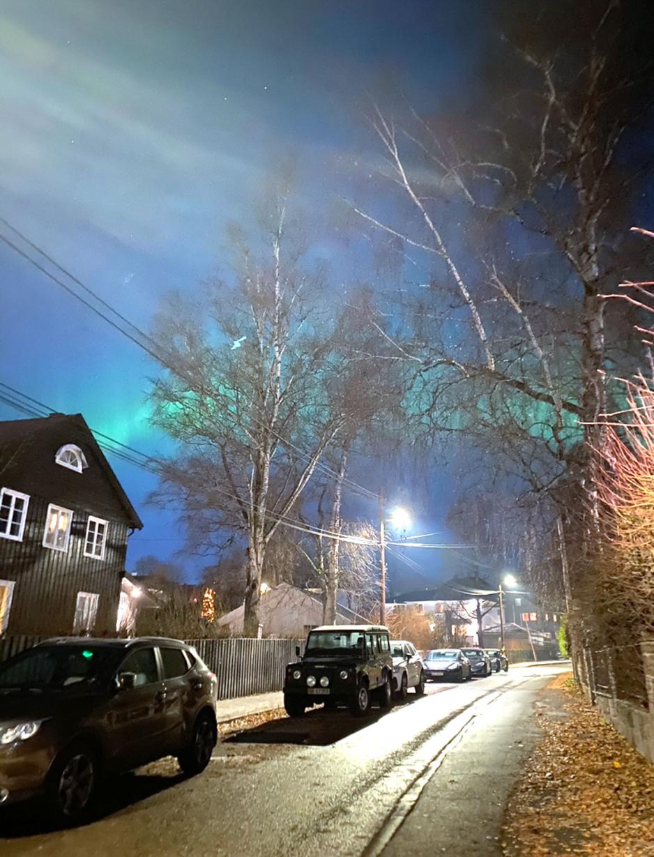 Nydelig nordlys p&aring; himmelen