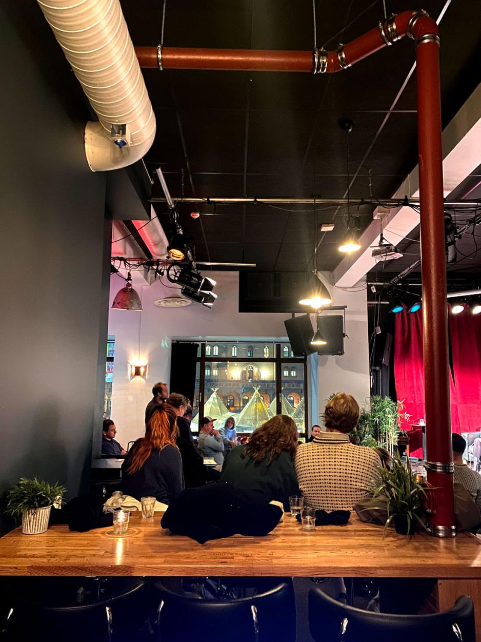 Publikum stiller sp&oslash;rsm&aring;l