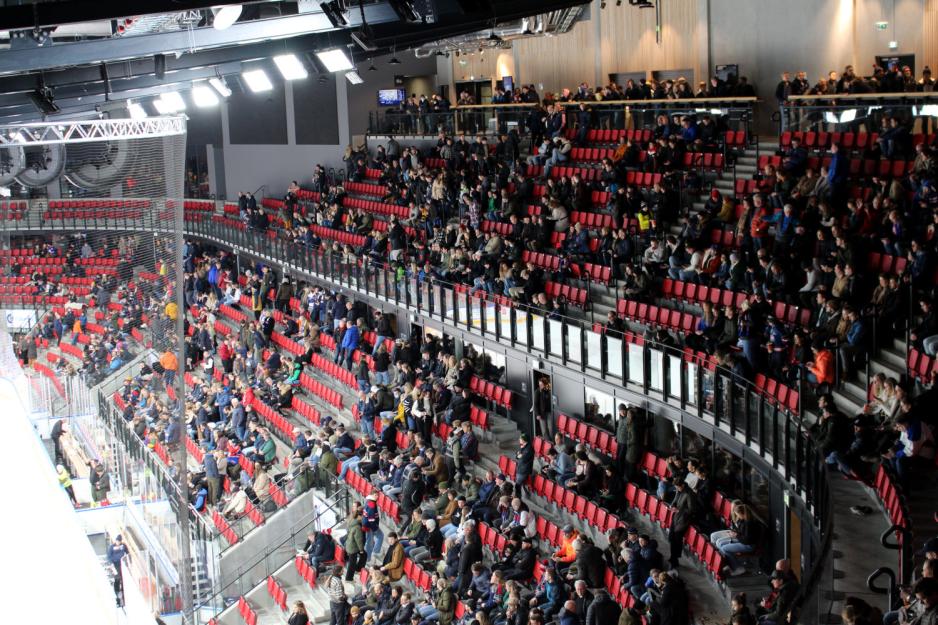 Publikum p&aring; Jordal Amfi.