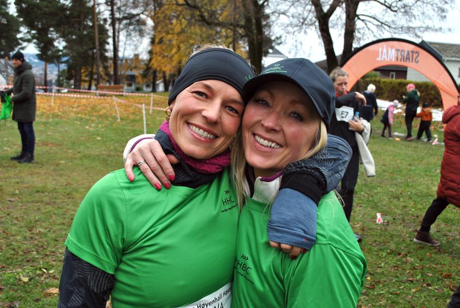 Ragna Engstad og Tone Mangset p&aring; Herlige H&oslash;yenhall h&oslash;stl&oslash;p 2023