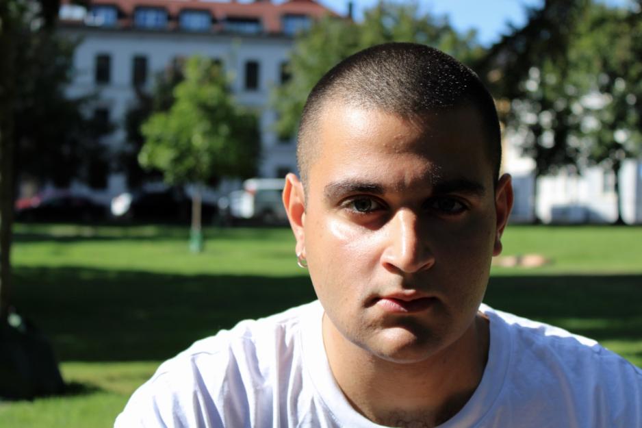 Rauand Ismail er fotografert i Sofienbergparken. 