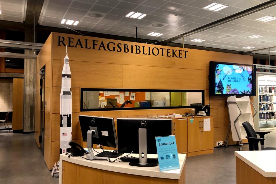 Interi&oslash;ret i Realfagsbiblioteket ved Universitetet i Oslo