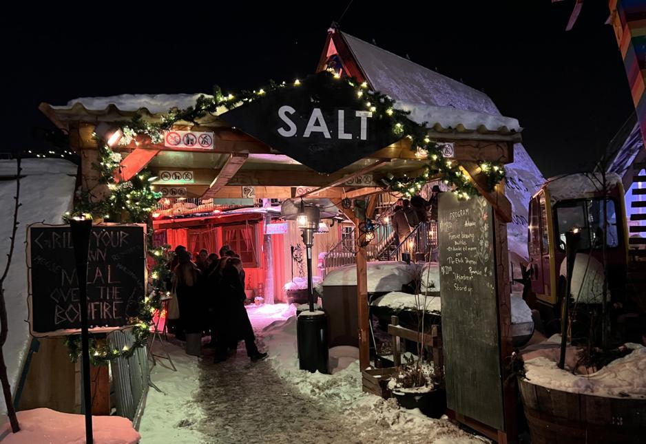 Utested med lys og sn&oslash;