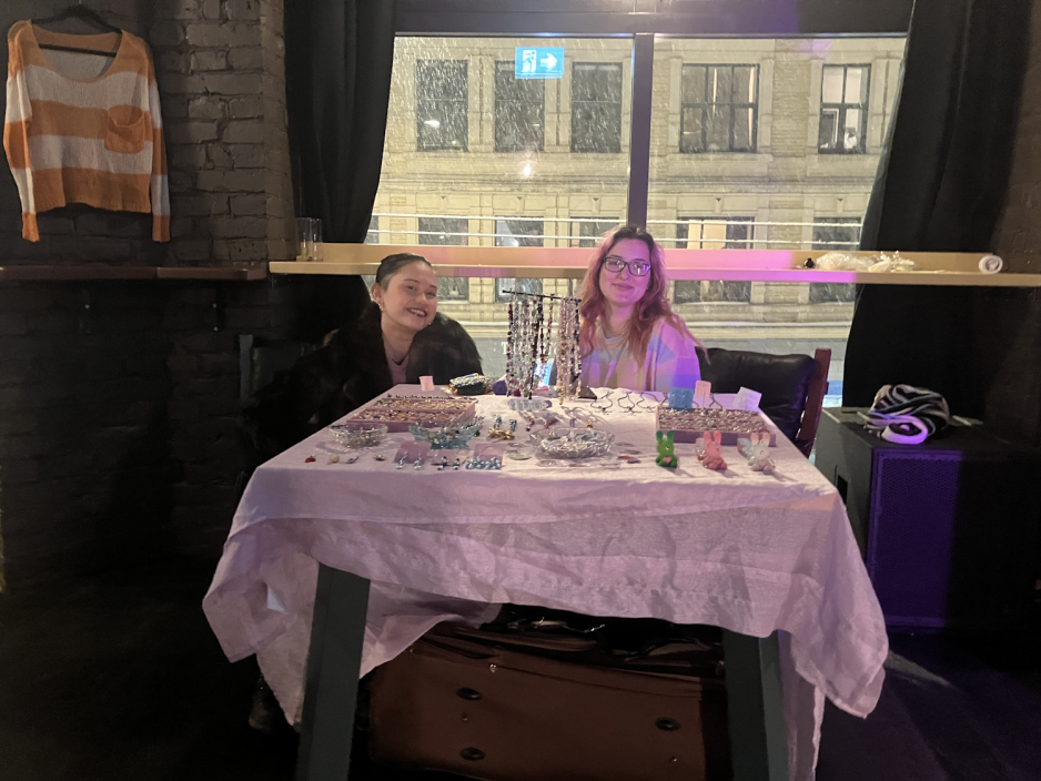 To selgere p&aring; et marked