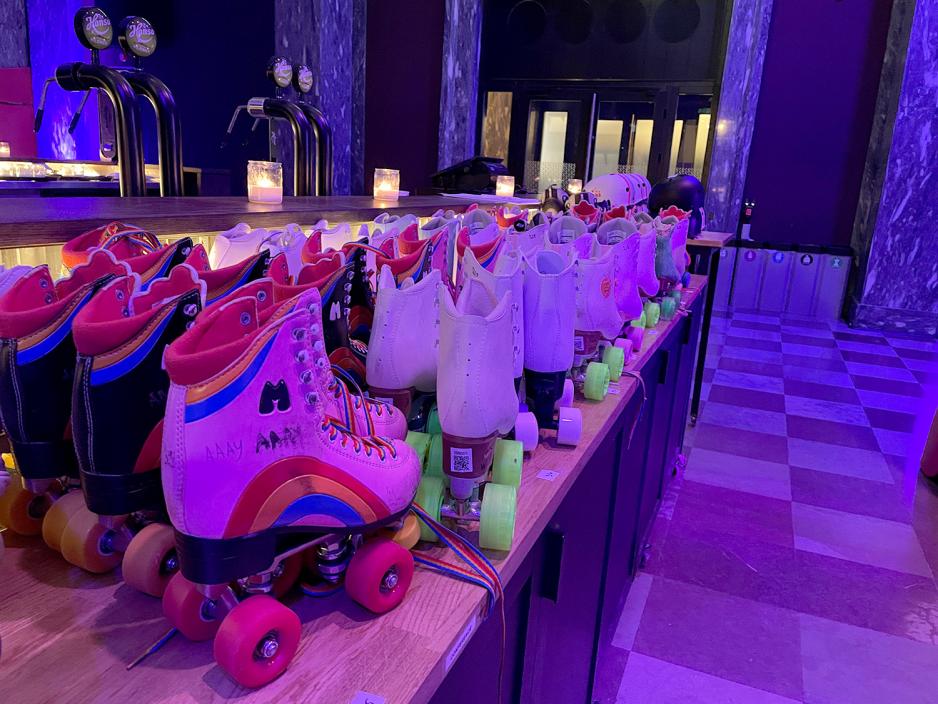 rullesk&oslash;yter ulike farger