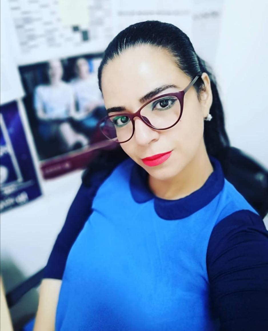 Selfie av Soumaya Berjeb, ass. professor p&aring; La Manouba.