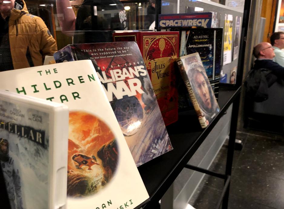 Science fiction-b&oslash;ker om verdensrommet