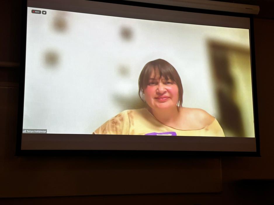 Tanya Habjouqa er en palestinsk fotograf. Hun deltok via et videom&oslash;te. Foto: Rumeysa Sariyar