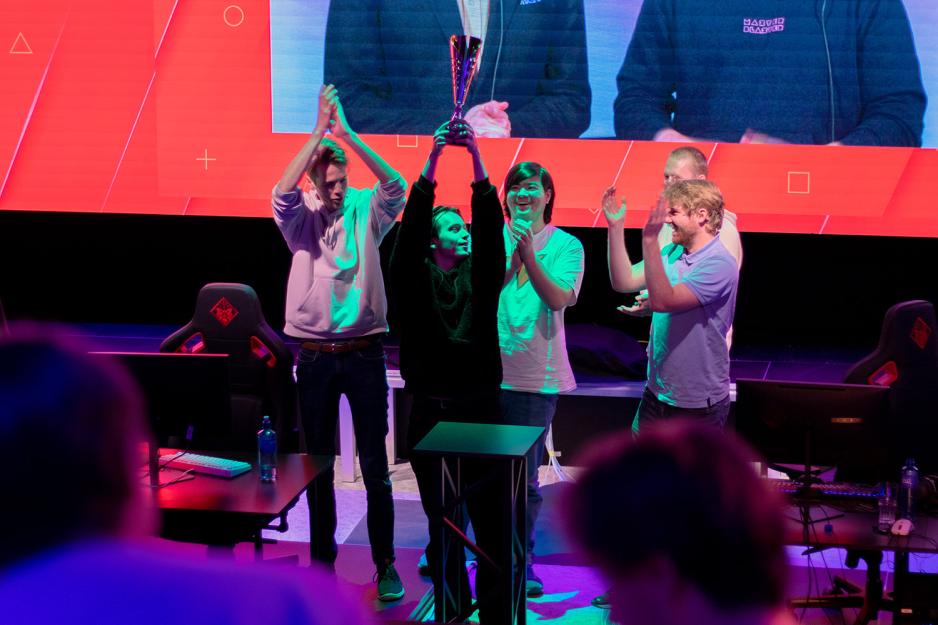 E-sport lag l&oslash;fter pokal