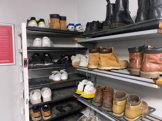 Skohylle p&aring; treningssenter