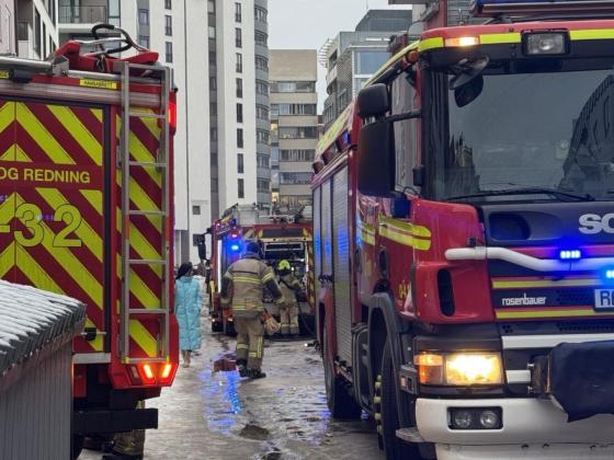 N&oslash;detatene rykket ut til brann i byg&aring;rd