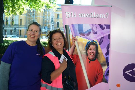 Else K&aring;ss Furuseth (45) og sykepleier Marijke Johansen 