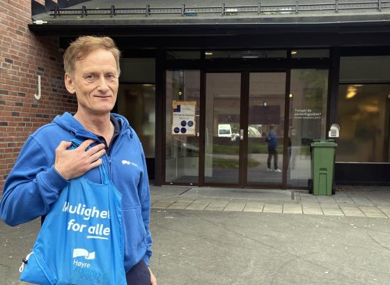 Per Gunnar Nesmoen (64) p&aring; Stovner Viderg&aring;ende skole