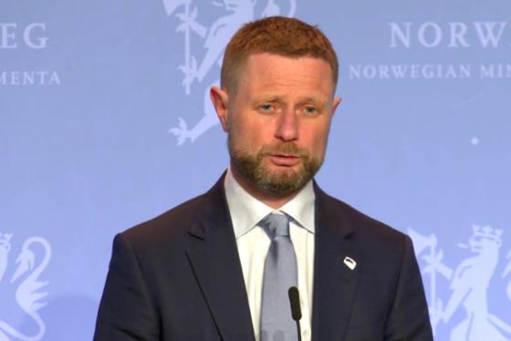 Bent H&oslash;ie holder pressekonferanse