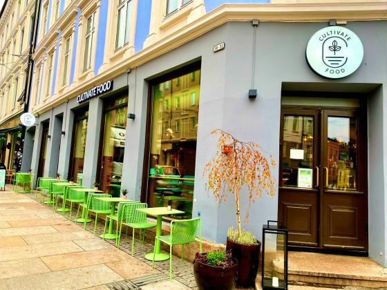 Bilde av utsiden av kaf&eacute;