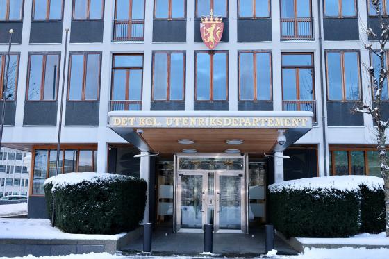 De to tiltalte tok imot tilskudd fra Utenriksdepartementet og Klima- og milj&oslash;departementet. Foto: Utenriksdepartementet (CC BY-NC-ND 2.0 DEED)