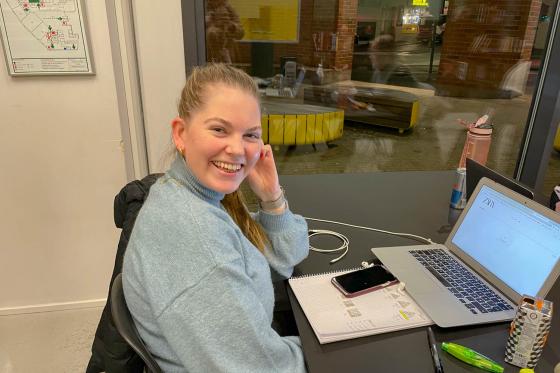 Hanne Vege p&aring; skolen