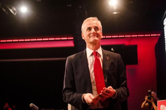 Jonas Gahr St&oslash;re, Ap.