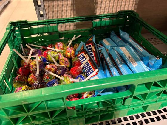 Bilde av sjokolade og kj&aelig;rlighet p&aring; pinne som er fjernet fra hyllene hos Jacobs