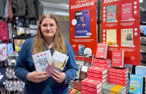 Butikksjef Norli Vinderen Milena Bratli b&oslash;ker leselyst