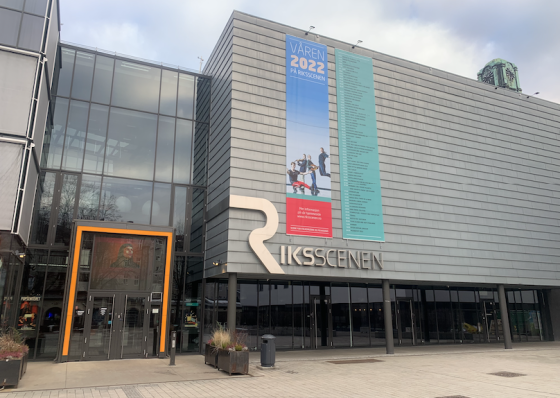 Bilde av utsiden p&aring; Riksscenen