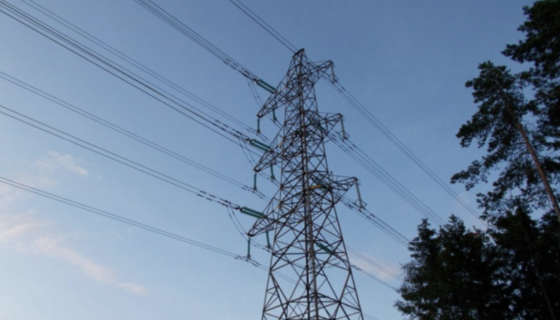 Bilde av str&oslash;mledninger