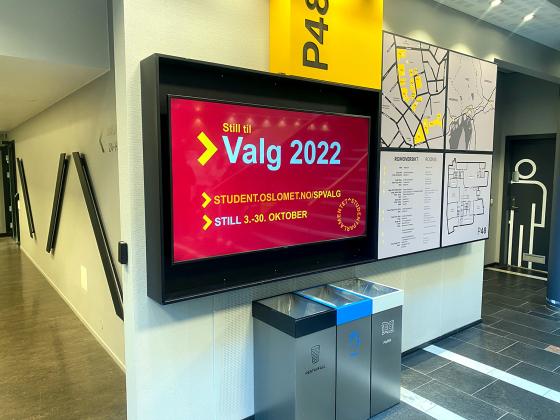 Reklameplakat med oppfordring til &aring; stille til studentparlamentsvalg