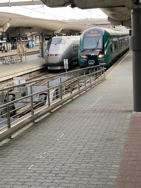 Vys tog p&aring; Oslo S. 