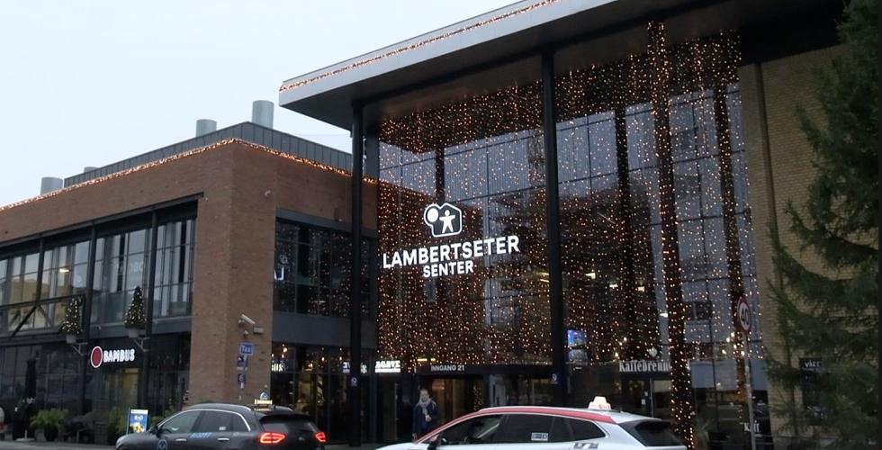 Hovedinngangen p&aring; Lambertseter senter 