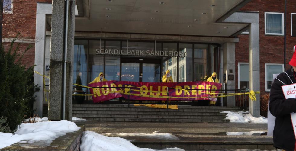 Extintion Rebellion sperret for hovedd&oslash;ra til Park Hotell.