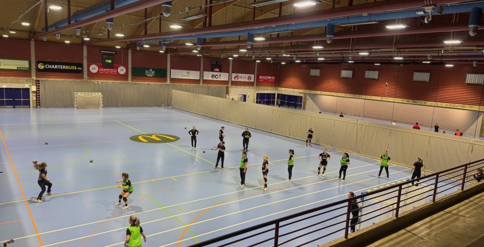 Romerike Ravens på håndballtrening