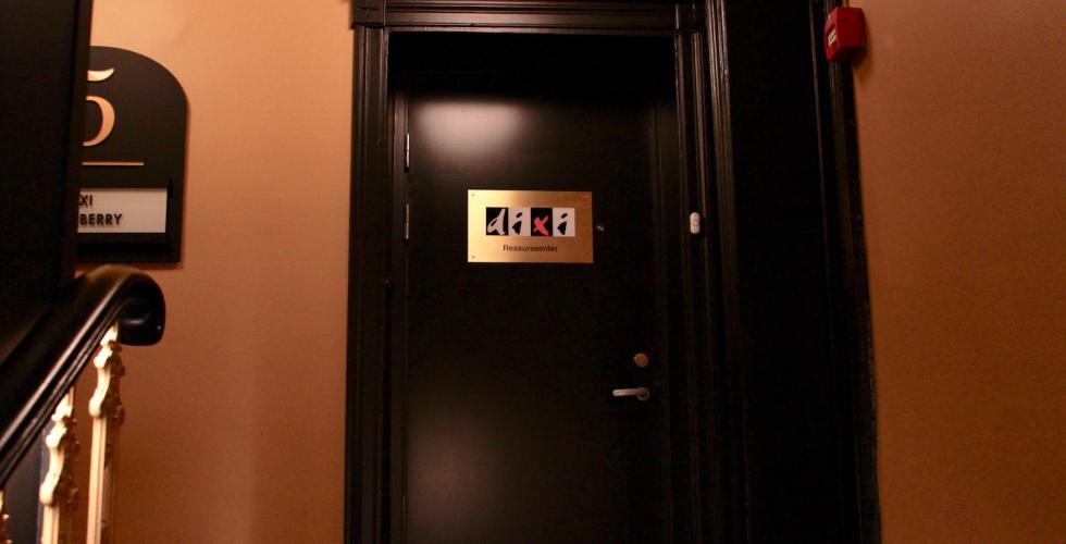 Bildet viser dixi ressurssenter d&oslash;ra