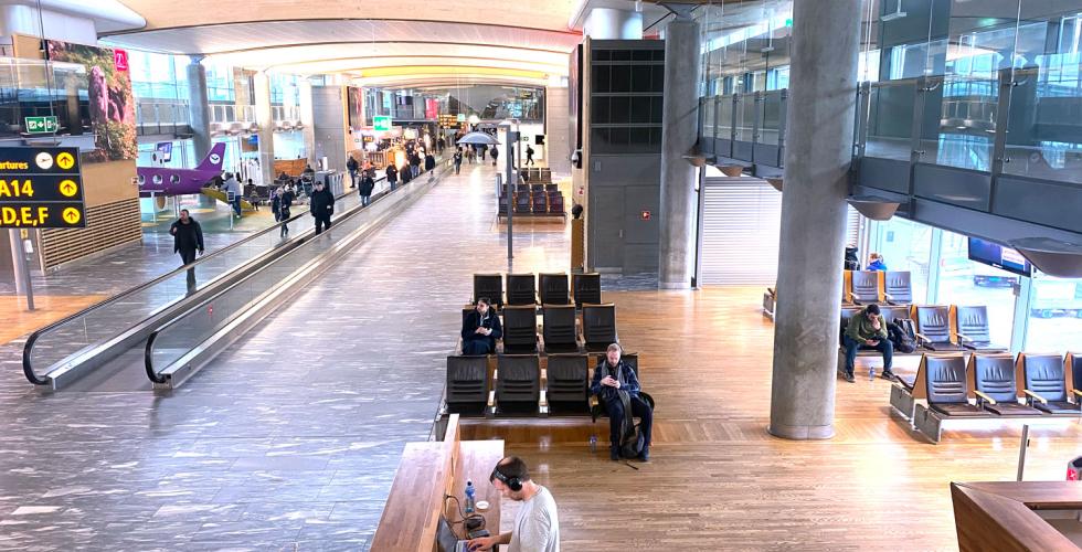 f&aring; folk p&aring; oslo lufthavn