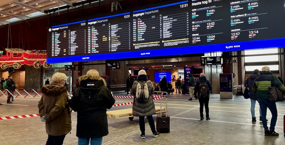 Flere togforsinkelser p&aring; tavla p&aring; Oslo S