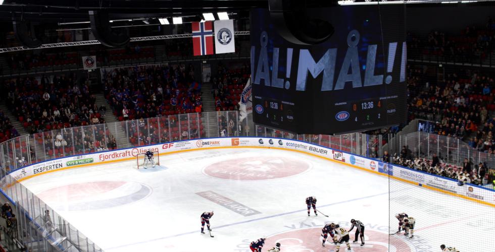 Oversiktsbilde av banen p&aring; Jordal Amfi.